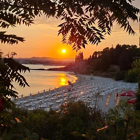 Lejlighed Akrotiria Sea View